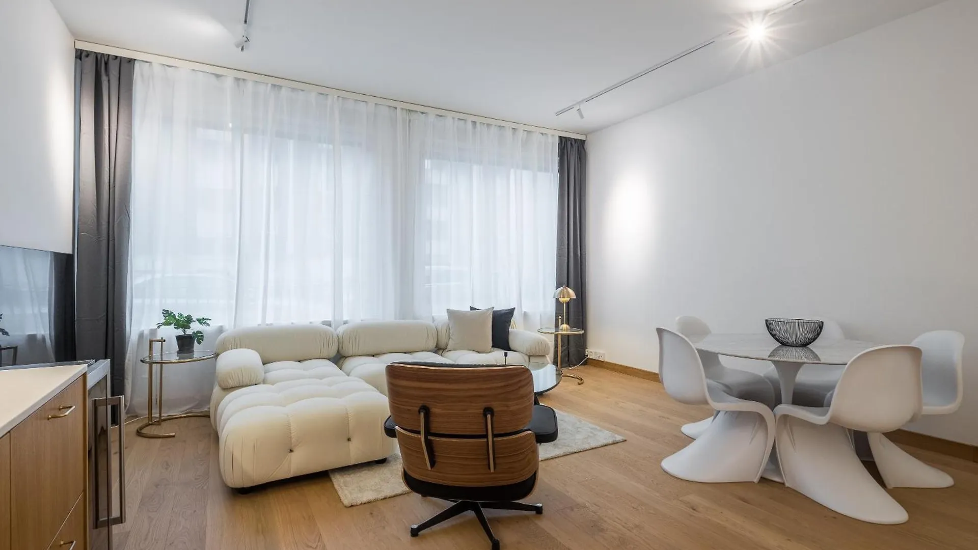 Scandinavian Design Townhouse With Private Sauna Helsinki Apartment